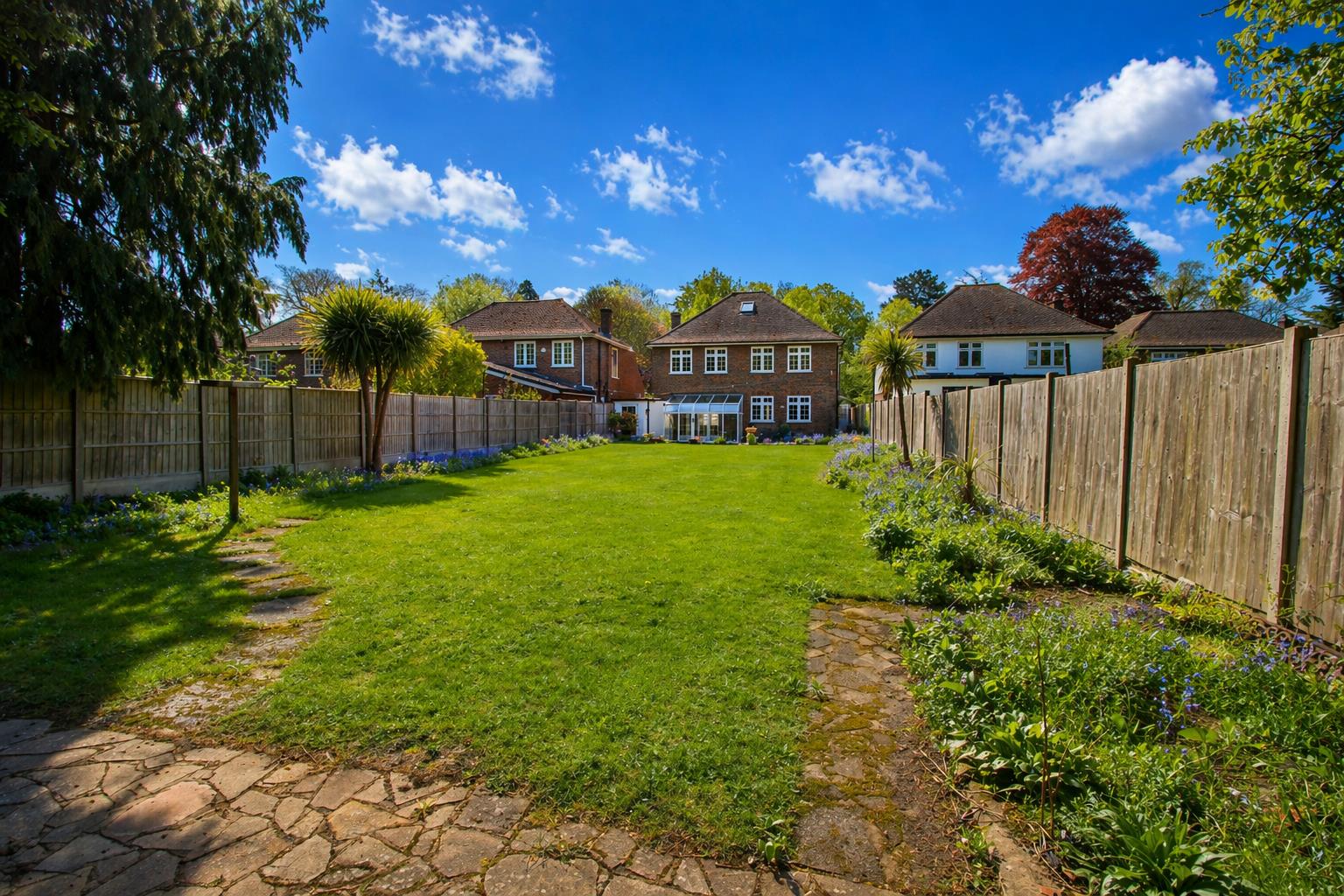 4 bed property in The Drive, Wallington
